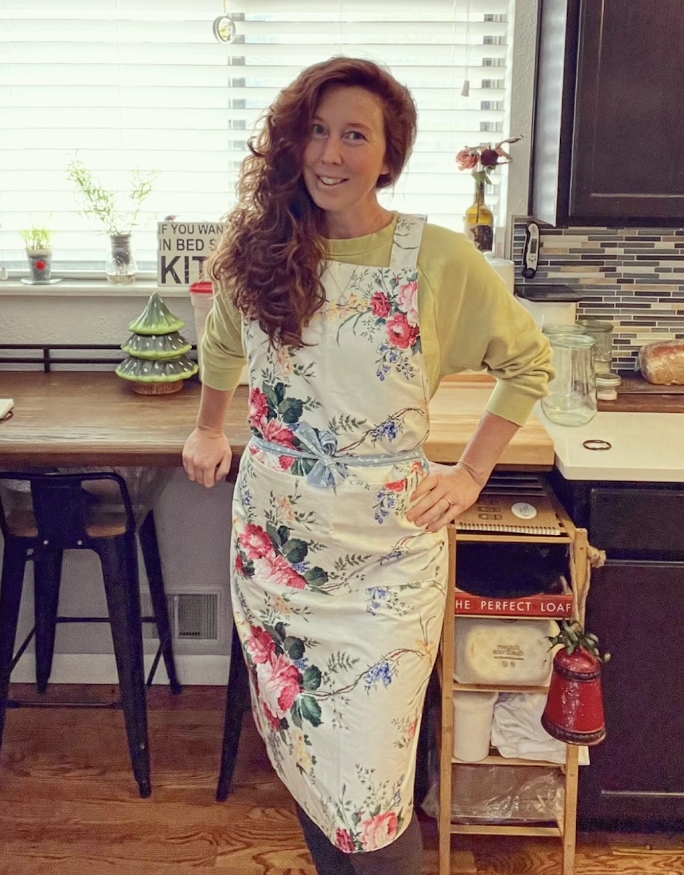buy reversible handmade vintage fabric aprons online in canada from wild bluebell homestead for sourdough bread baking at home in your kitchen 34218